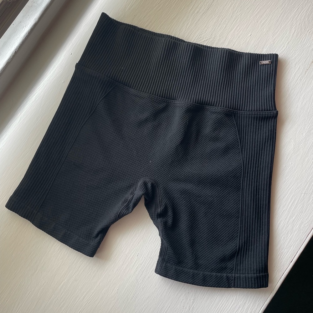Victoria’s Secret Pink Active biker shorts black size XS